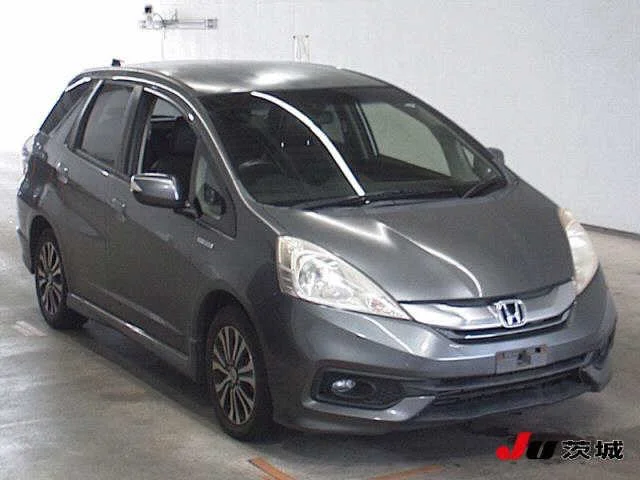 Honda Fit Shuttle GP2 2013